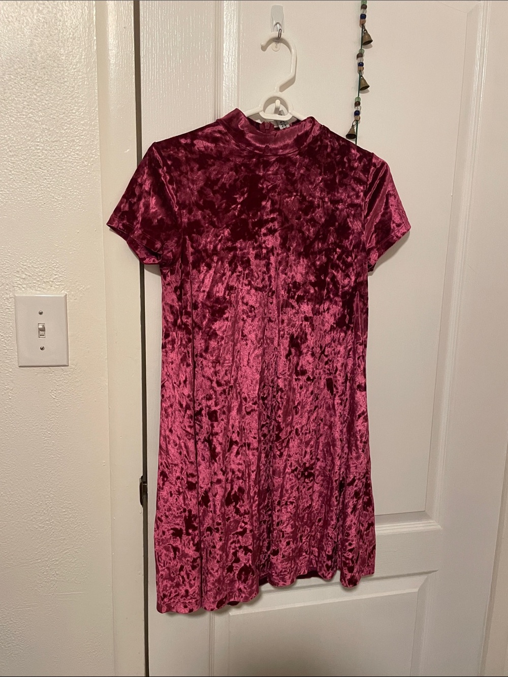 Design Lab Velvet Mock-Neck Short Sleeve Dress in Wine